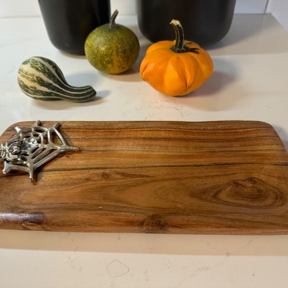 Wood Serving Tray Halloween Silver Spider Charcuterie boards, Halloween Tray - Picture 6 of 8